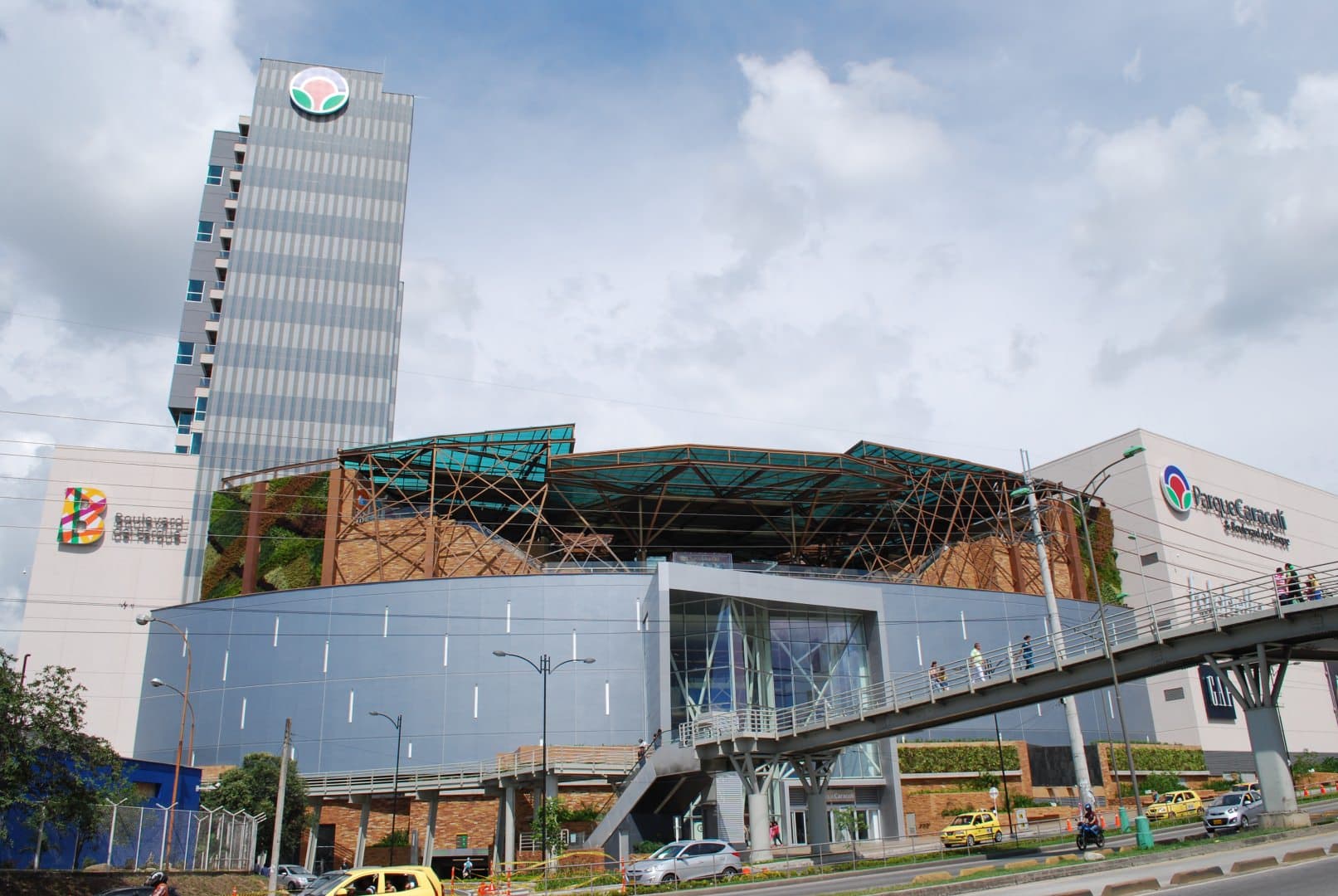 Centro Comercial Parque Caracolí